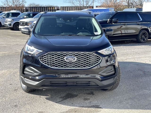 2024 Ford Edge SE 2