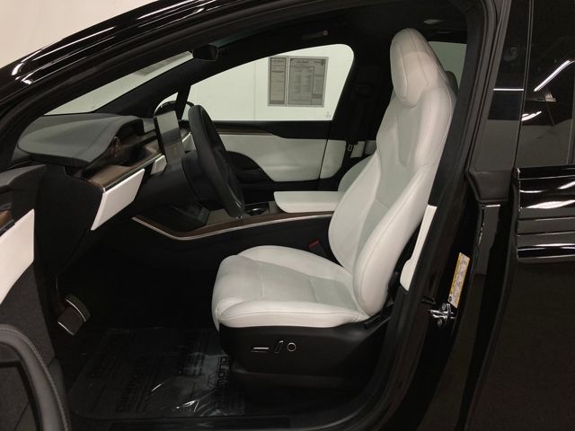 2023 Tesla Model X Standard Range