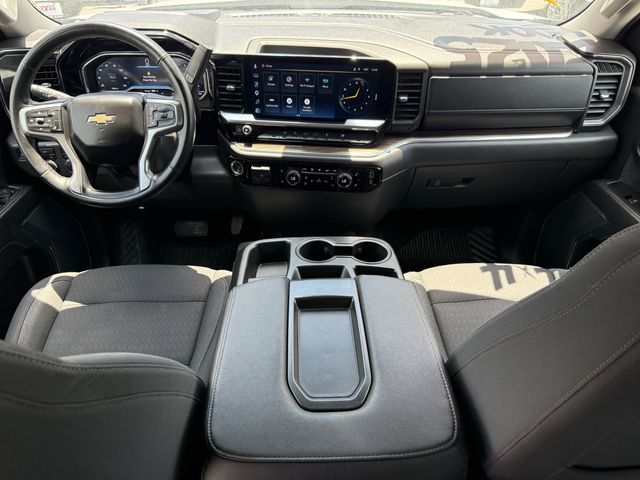 2025 Chevrolet Silverado 1500 LT - 11