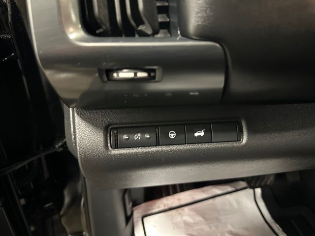 Used 2025 Black Nissan SL image 29