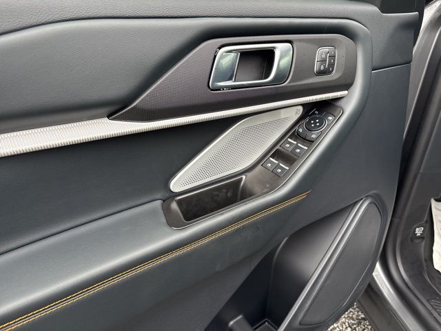 New 2026 Gray Ford Tremor image 11