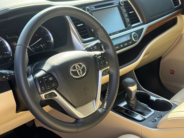 Used 2019 Toyota Highlander SUV