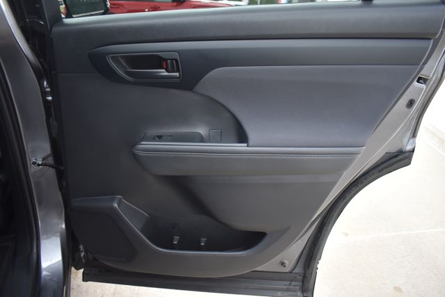 Used 2024 Toyota Highlander SUV