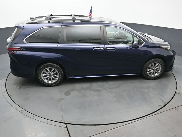 2022 Toyota Sienna XLE 51