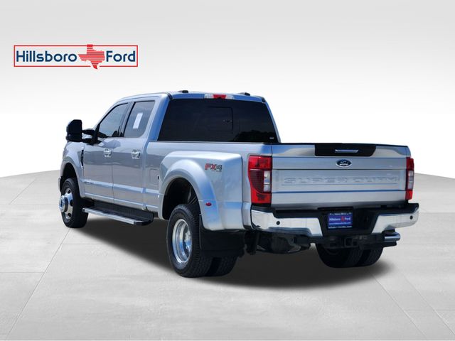 2022 Iconic Silver Metallic Ford F-350SD Lariat 4X4 Truck
