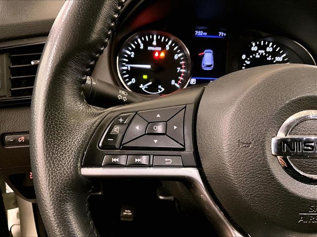 2018 Nissan Rogue SV White at Phil Fitts Ford