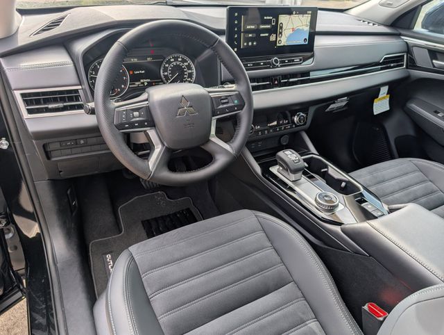 2026 Mitsubishi Outlander SE - 11