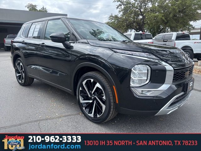 Black Diamond 2023 Mitsubishi Outlander SE S-AWC SUV / Crossover All-Wheel Drive Continuously Variable Transmission