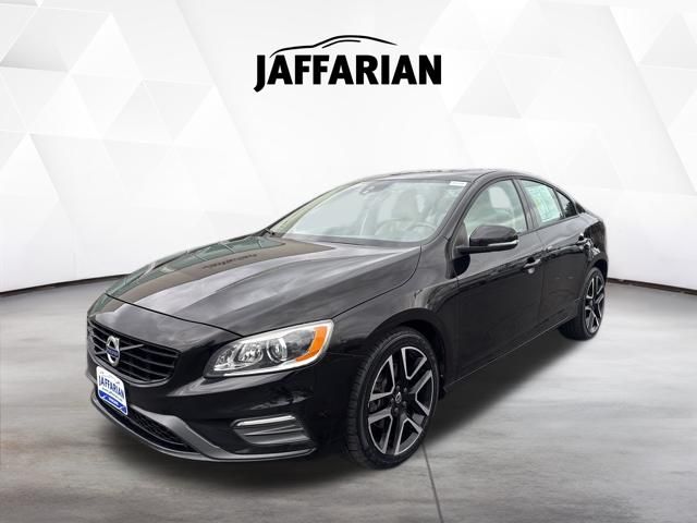 Onyx Black Metallic 2018 Volvo S60 T5 Dynamic Sedan Front-Wheel Drive Automatic