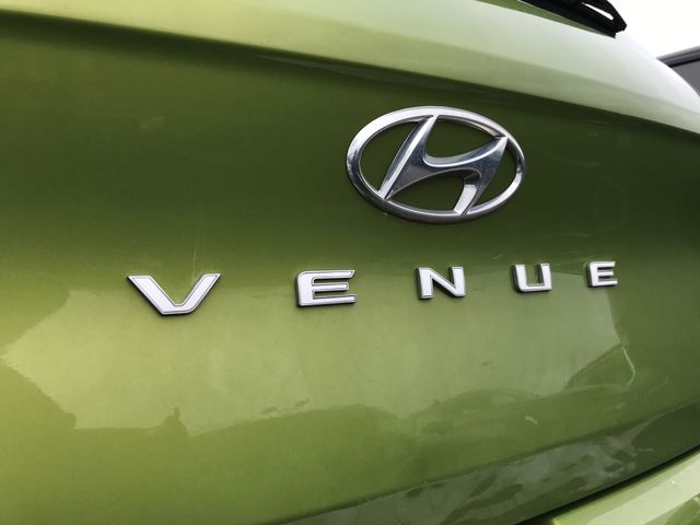 2022 Hyundai Venue SE 8