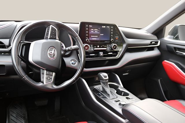 Used Car 2022 Toyota Highlander  Xse For Sale Under $35,000 In Austin, Texas