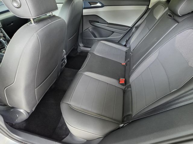 2024 Volkswagen Taos SE - Photo 9