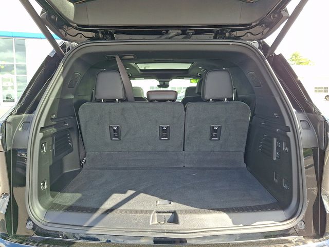 used 2025 Chevrolet Traverse car, priced at $50,775