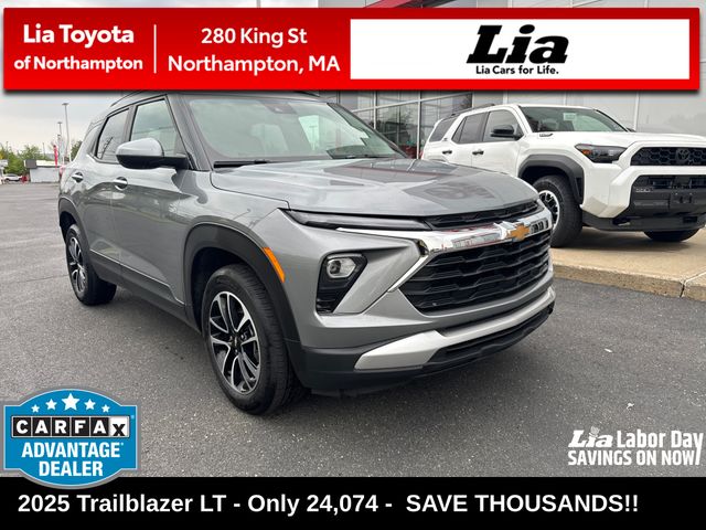 Sterling Gray Metallic 2025 Chevrolet Trailblazer SUV / Crossover Four-Wheel Drive 9-Speed Automatic