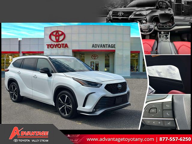 White (Wind Chill Pearl) 2022 Toyota Highlander SUV / Crossover Front-Wheel Drive 8-Speed Automatic