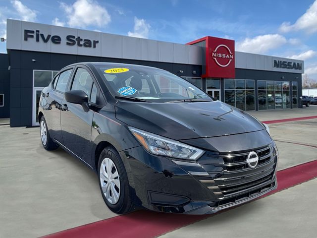 Super Black 2025 Nissan Versa S FWD Sedan Front-Wheel Drive Continuously Variable Transmission