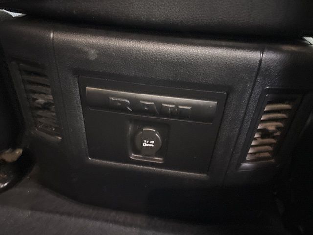 2016 RAM 1500 Sport photo