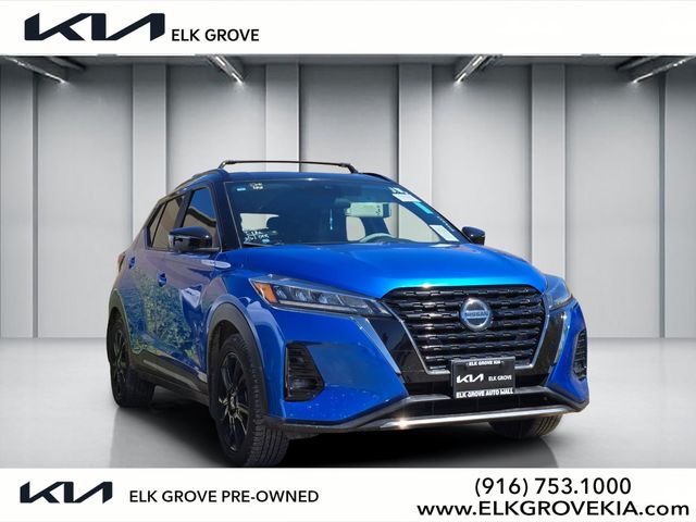 Electric Blue/Super Black 2021 Nissan Kicks SR FWD SUV / Crossover Front-Wheel Drive Continuously Variable Transmission