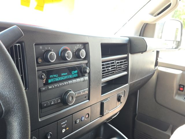 2022 GMC Savana 2500 Work Van:C02606