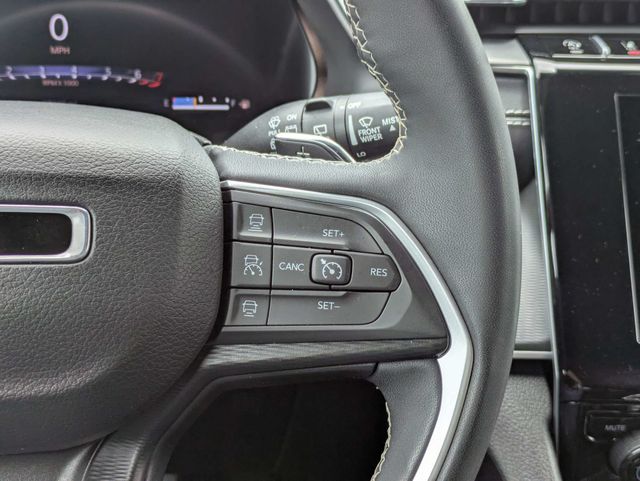 2023 Jeep Grand Cherokee L Altitude 4x4