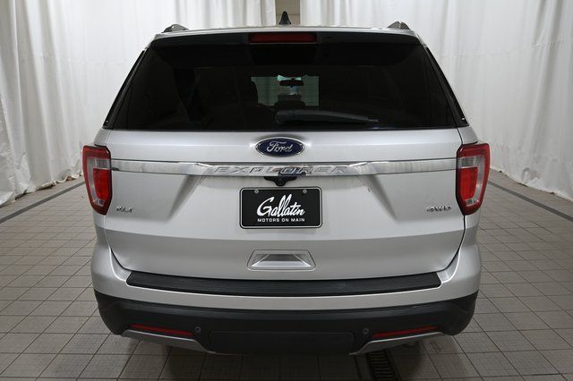 Used 2019 Silver Ford XLT image 12
