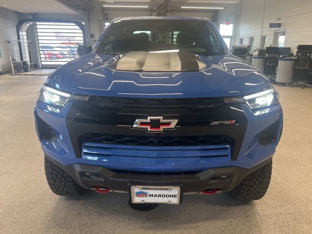 View vehicle photo 2