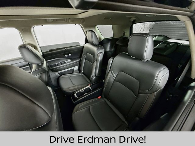 Used 2025 Nissan Pathfinder SUV