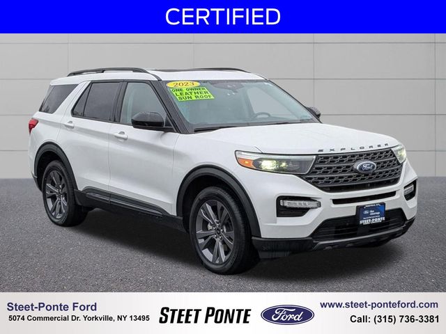 Star White Metallic Tri-Coat 2023 Ford Explorer XLT AWD SUV / Crossover All-Wheel Drive Automatic