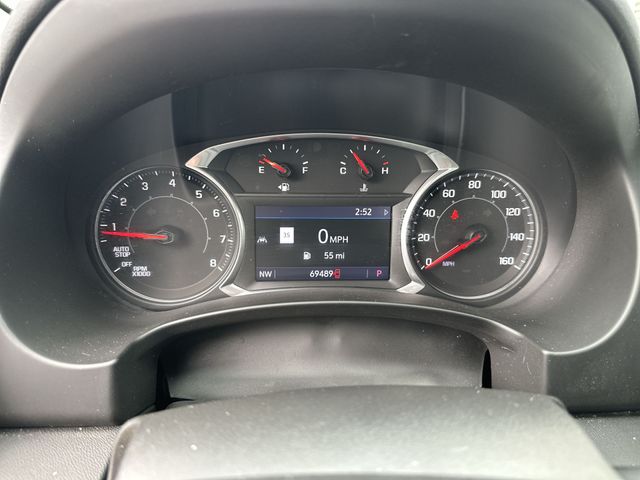 Used 2022 White GMC SLE image 12