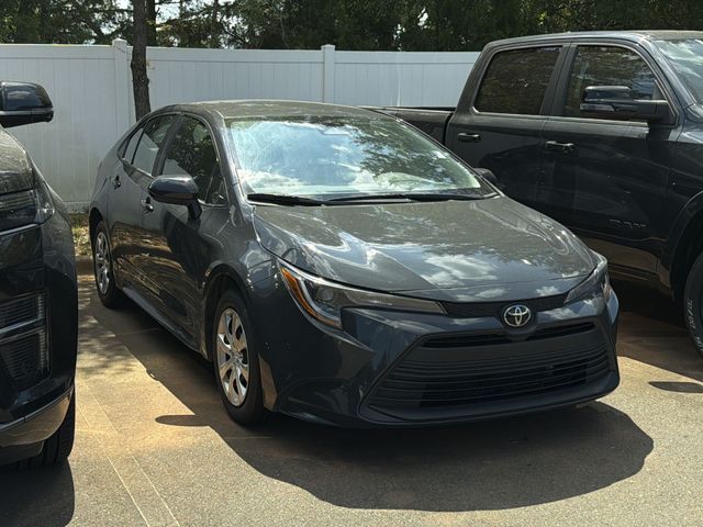 Used 2024  Toyota LE image 4