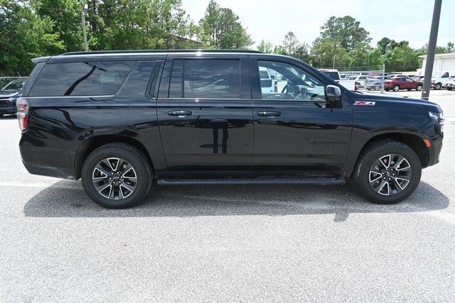 2022 Chevrolet Suburban Z71 photo