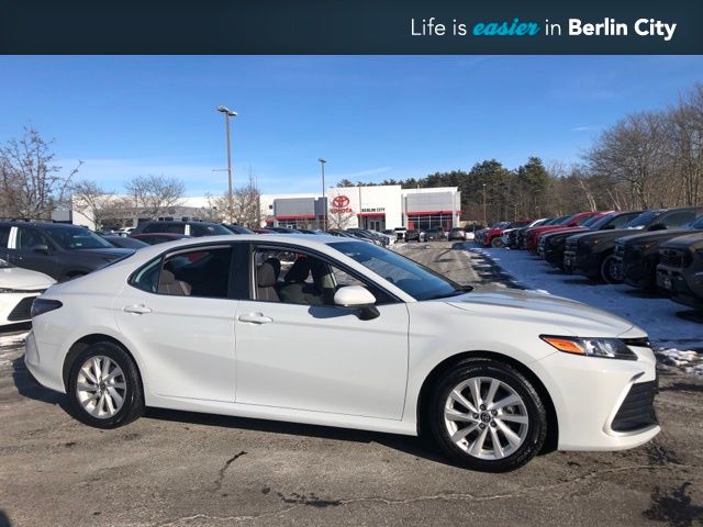 2022 Toyota Camry LE AWD