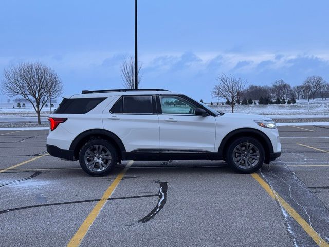2026 Ford Explorer Active (200A)