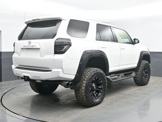 Used 2015 White Toyota SR5 Premium image 10