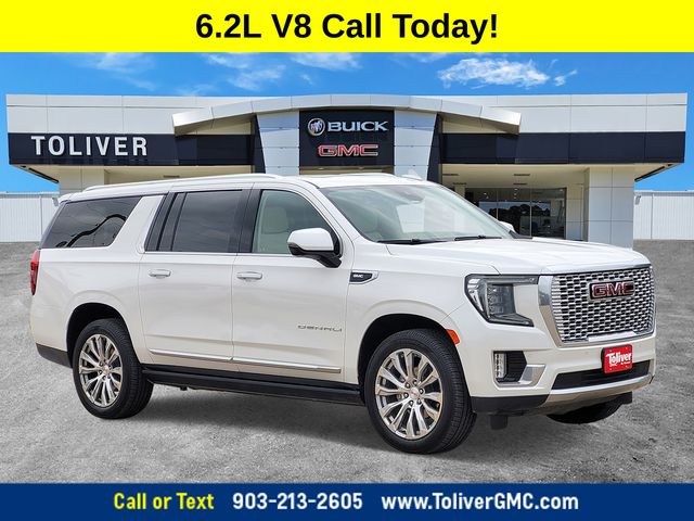 White Frost Tricoat 2023 GMC Yukon XL SUV / Crossover Four-Wheel Drive