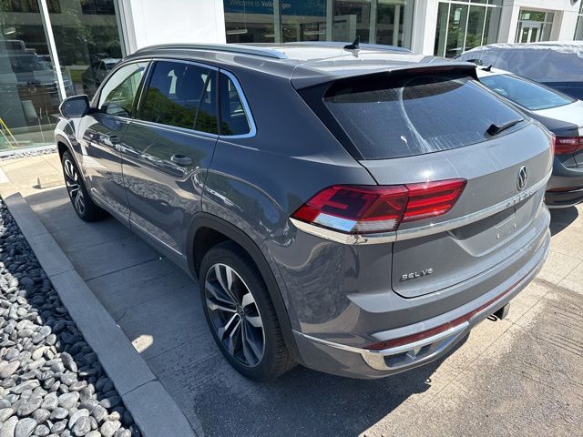 2023 Volkswagen Atlas Cross Sport 3.6L V6 SEL Premium R-Line Gray at Sutliff Volkswagen