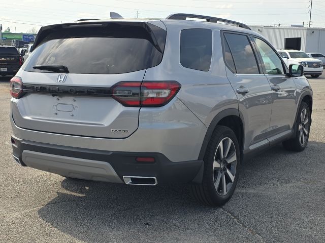 2024 Honda Pilot Touring:C02566