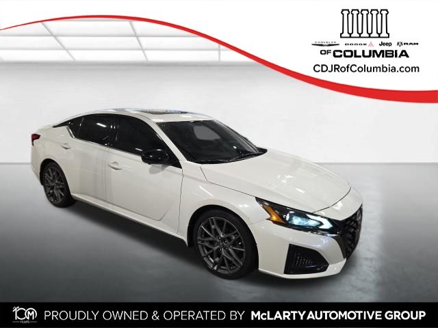 2023 Nissan Altima 2.0 SR FWD