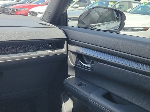 Certified Used 2025  Honda Sport-L image 4