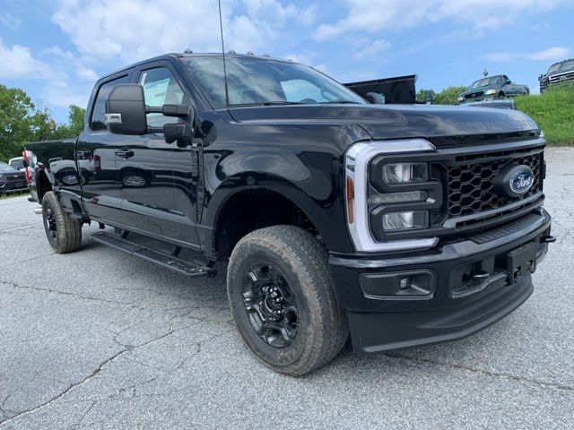 2024 Ford F-350SD XLT 7