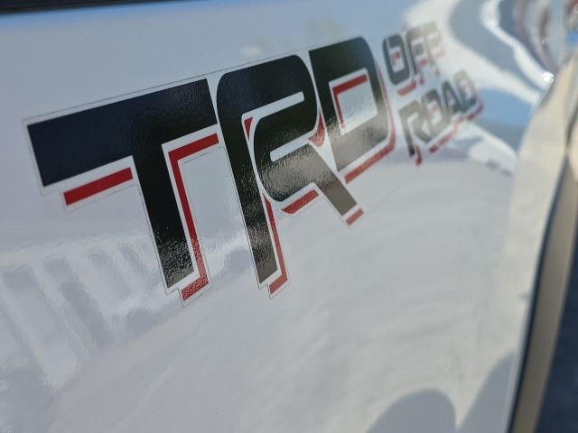 2023 Toyota Tacoma TRD Off-Road:C02648