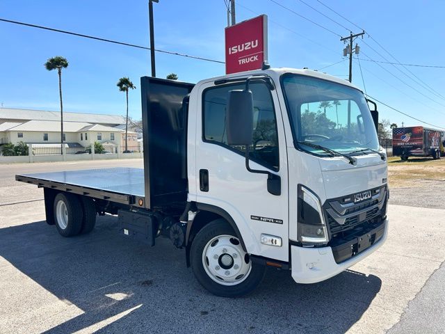 2025 Isuzu NPR's photo