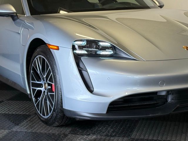 2021 Porsche Taycan 4S photo