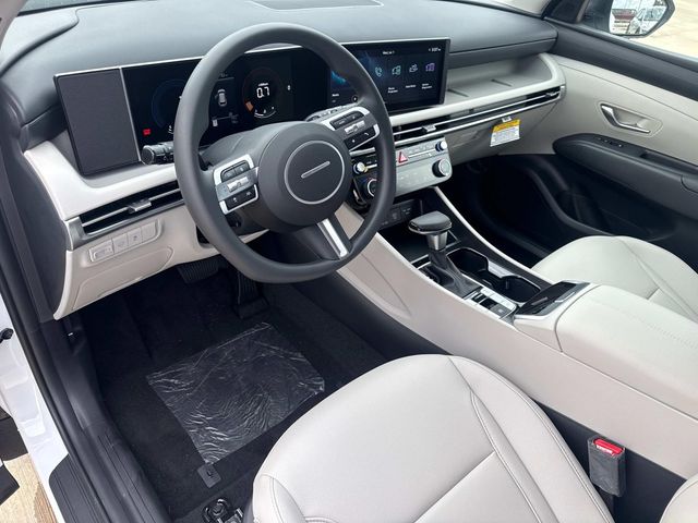 New 2026 White Hyundai SEL Plus image 18
