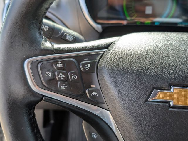 Used 2017 White Chevrolet Premier image 15