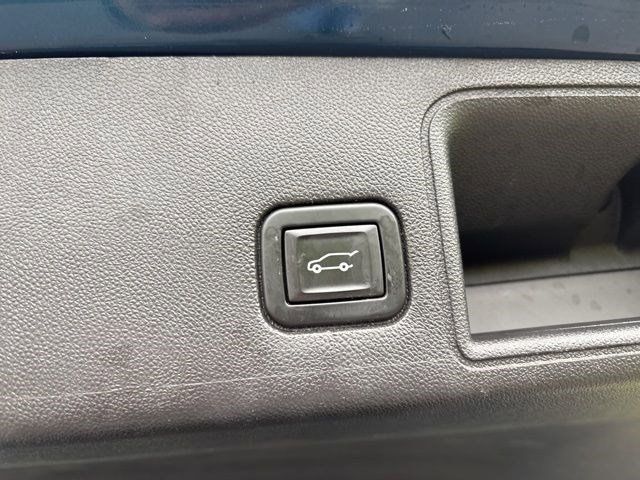 2020 GMC Terrain SLT photo