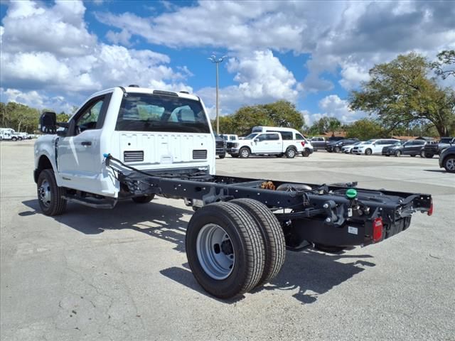 2025 Ford F-350SD XL photo
