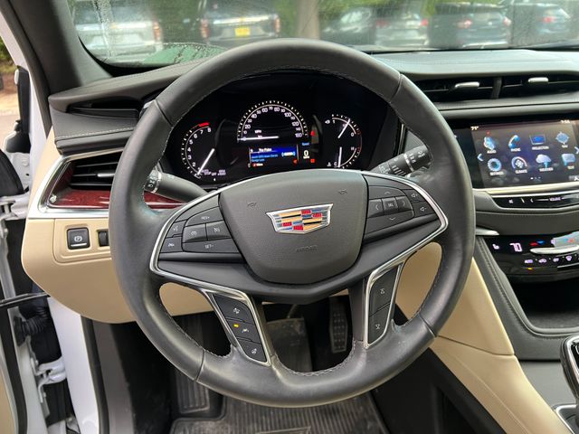 2018 Cadillac XT5 Luxury 16