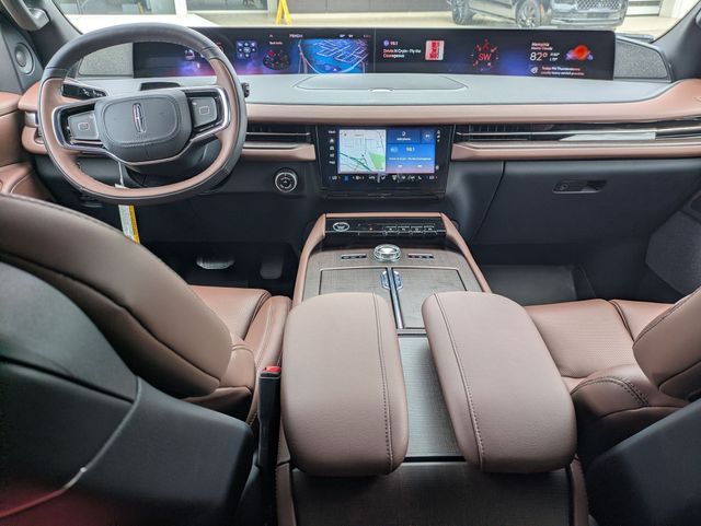 New 2027 Lincoln Navigator SUV