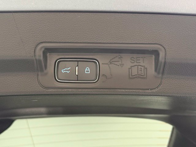 Used 2022 Silver Ford ST image 32